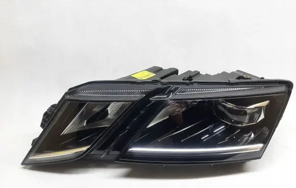 Skoda Octavia Mk3 (5E) Headlight/headlamp