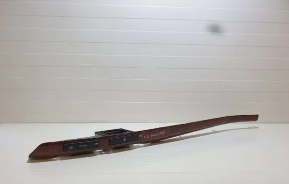 Toyota Avensis T250 Dashboard glove box trim 05050 MT3509 8479005130C