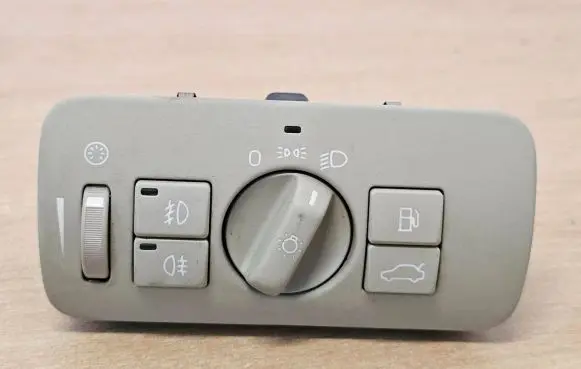 Volvo XC60 Light switch 30739422 04067323 110518A