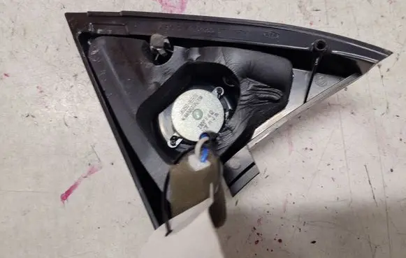 KIA Sorento Front door high frequency speaker 963503E500
