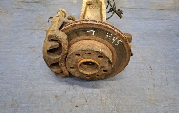 Fiat Ducato Front wheel hub spindle knuckle