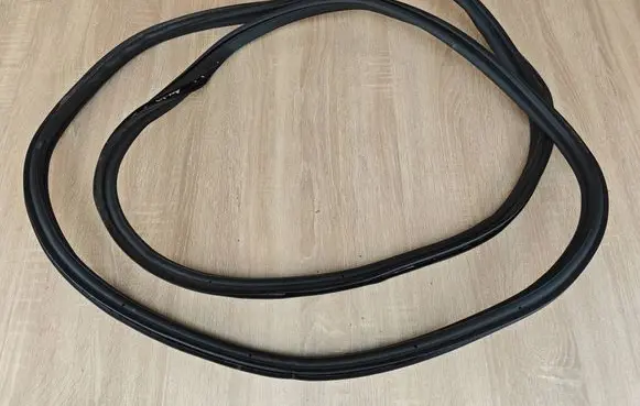 BMW 4 G22 G23 G24 G26 Trunk rubber seal (body) 7487559