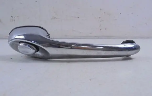 Chevrolet PT Cruiser Front door exterior handle 