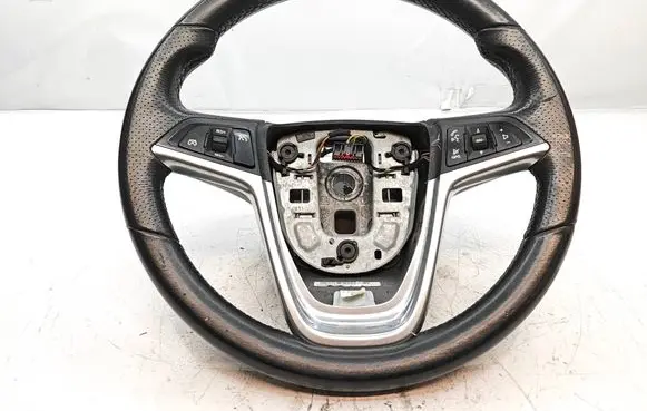 Opel Zafira C Steering wheel 13351022 0060010971