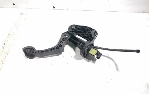 Volkswagen Golf Plus Clutch pedal 1K1721059ES