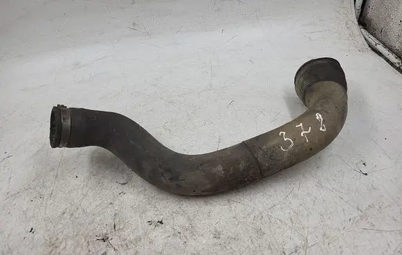 Audi A6 S6 C4 4A Engine coolant pipe/hose 