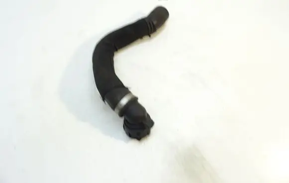 Coolant pipe/hose