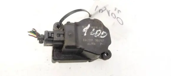Ford Focus C-MAX Air flap motor/actuator 3M5H19E616AB 3M5H-19E616-AB