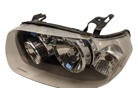 Ford Escape I Headlight/headlamp 5L8Z13008C 5L8Z13008FA
