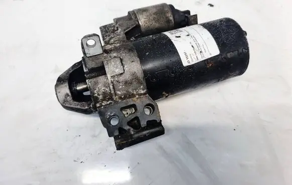 BMW 3 E90 E91 Starter motor 000139016
