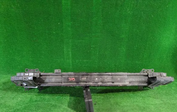 Honda CR-V Front bumper support beam 