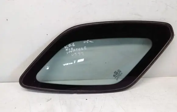 KIA Sportage Rear side window
