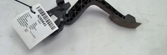 Opel Combo D Accelerator throttle pedal 52013955