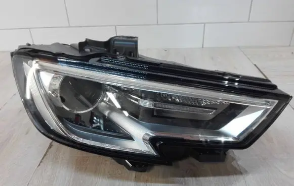 Audi A3 S3 8V Headlight/headlamp 8V0941006E