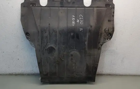 Renault Clio IV Engine splash shield/under tray