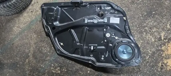 Mercedes-Benz R W251 Rear window lifting mechanism without motor 981615108