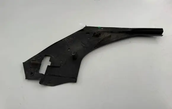 Audi Q7 4M Engine bonnet/hood lock trim molding 4M0805285A