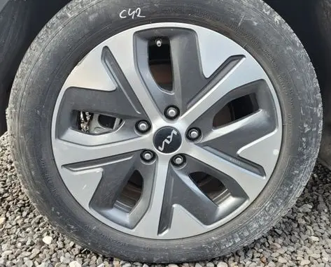 KIA Niro R17 alloy rim 