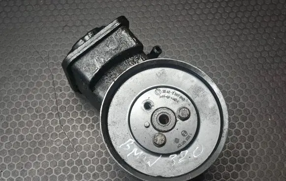 BMW 3 E46 Power steering pump 7691900513 32422247046 2247046
