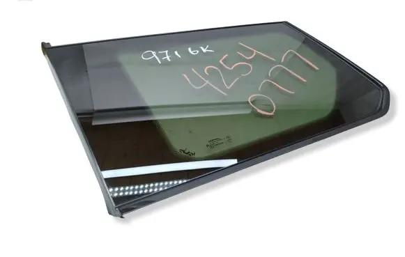Jeep Grand Cherokee WL Rear side window E000001