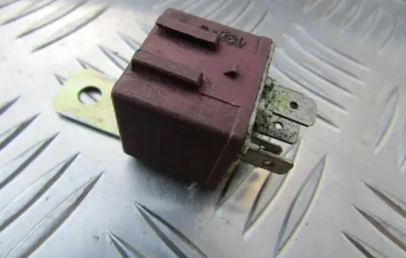 Renault Laguna I Other relay 12V25A03519