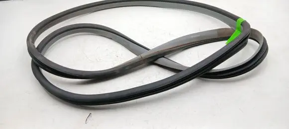 Mercedes-Benz ML W164 Rubber seal front coupe door A1647201178