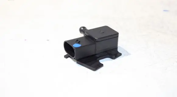 BMW 1 E81 E87 Exhaust gas pressure sensor 7805152