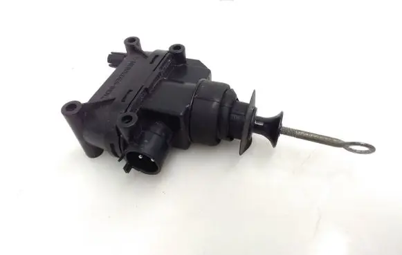 Mercedes-Benz E W124 Central locking vacuum pump 