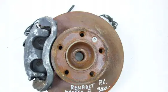 Renault Master III Front wheel hub