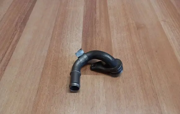Volkswagen Touareg I Engine coolant pipe/hose 07Z103499