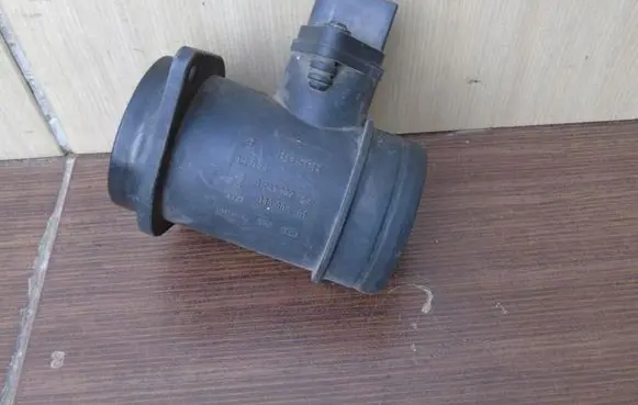 Audi A3 S3 8L Mass air flow meter 038906461