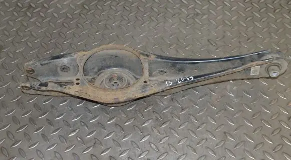 Volkswagen Golf VII Rear upper control arm/wishbone 5Q0505311D