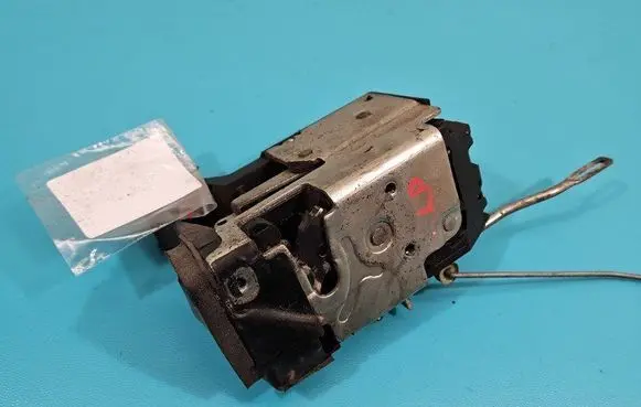 Ford Fiesta Front door lock X7H9-ACLK-1907 IMPRK1416233