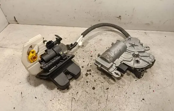 Audi SQ7 Tailgate/trunk/boot lift motor 4M0827887B 084946