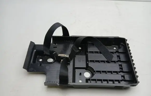 Volvo XC90 Battery tray 31688220
