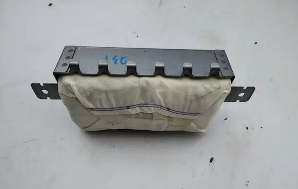 Passenger airbag