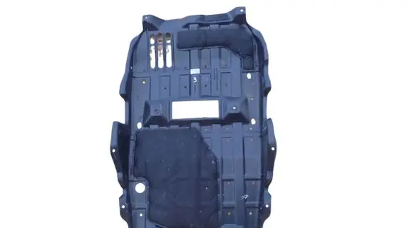 Mitsubishi L200 Engine splash shield/under tray 5370B497