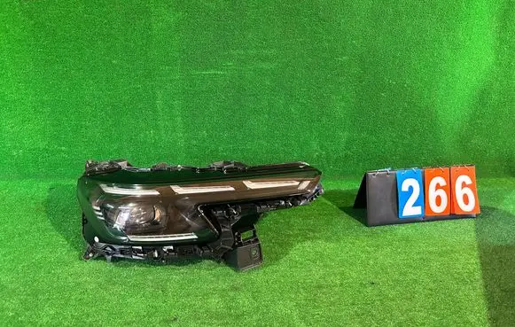 Alfa Romeo Junior Headlight/headlamp 7797481