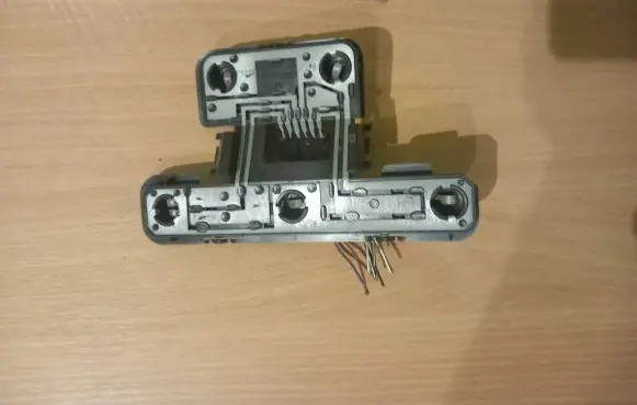 Opel Tigra A Tail light bulb cover holder
