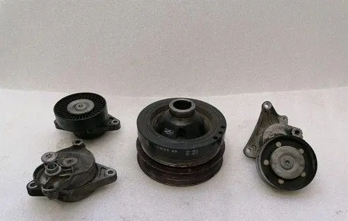Mercedes-Benz E W211 Belt tensioner pulley A1138350200