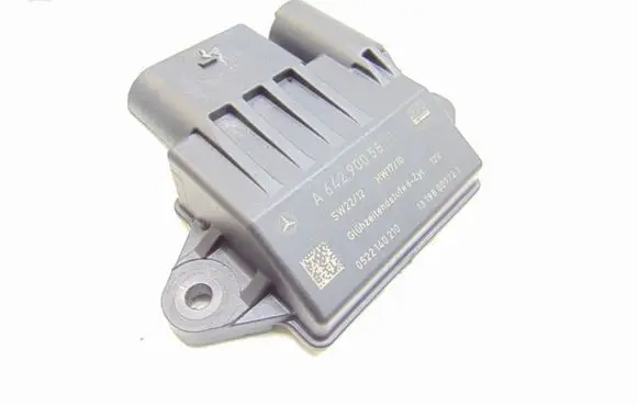 Mercedes-Benz S W221 Glow plug pre-heat relay A6429005801