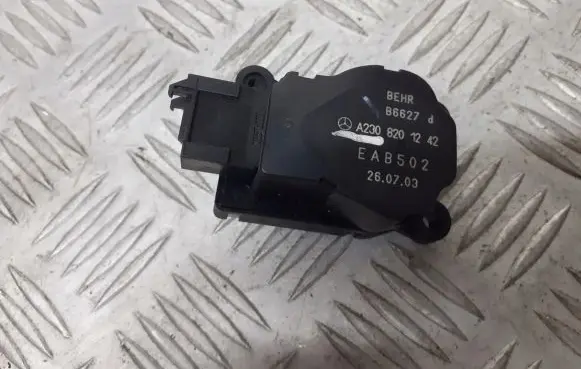 Mercedes-Benz C W203 Central body control module A2308201242
