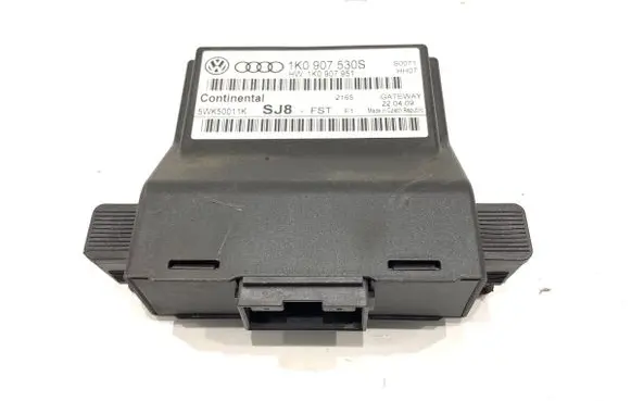 Volkswagen Golf V Gateway control module 1K0907530S