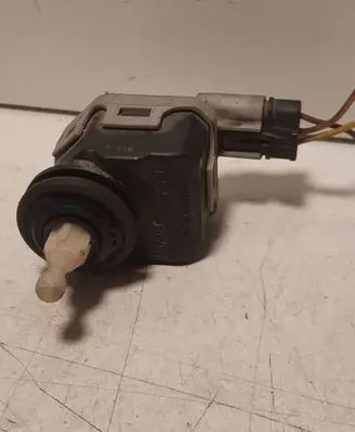 Opel Astra J Headlight level adjustment motor 90590665