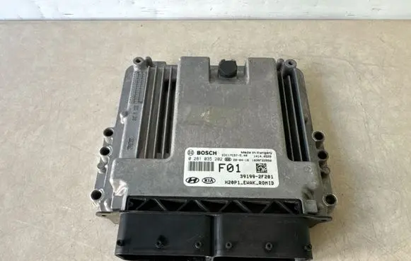Hyundai Tucson TL Engine control unit/module 391992F201