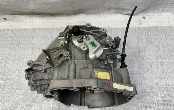 Fiat 500X Manual 5 speed gearbox 55238345