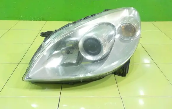 Mercedes-Benz B W245 Headlight/headlamp A1698207961