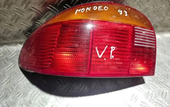 Ford Mondeo MK I Rear/tail lights 93BG13N004