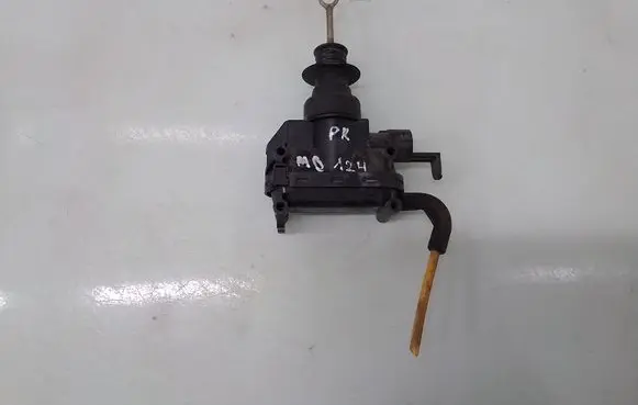 Mercedes-Benz E W124 Front door lock motor 