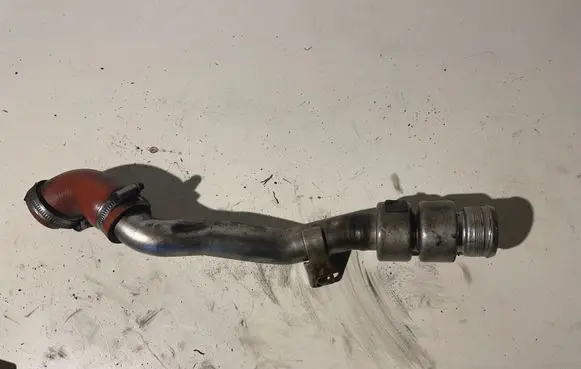 Land Rover Discovery 4 - LR4 Intercooler hose/pipe